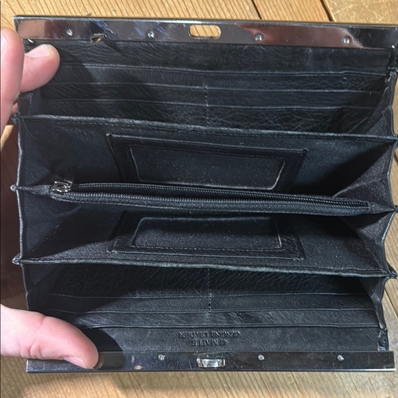 47 Maple Black Crocodile Texture Wallet with Silver Clasp - Picture 7 of 7